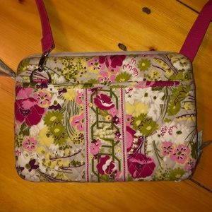 Vera Bradley Laptop/ipad hard case new without tag